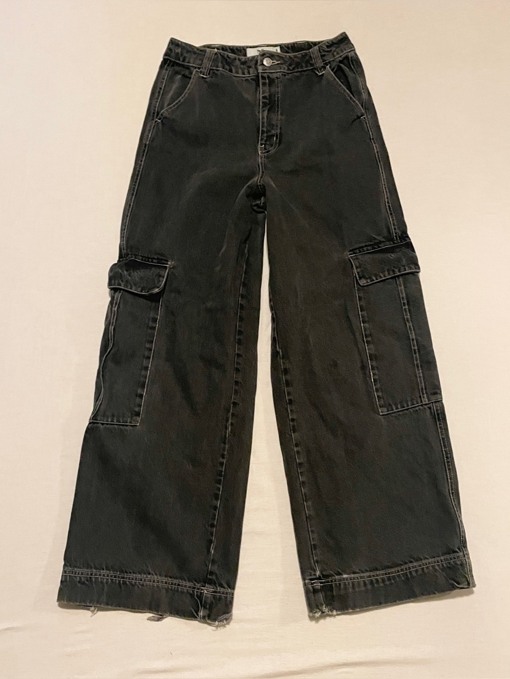 Twik par Simons High Rise Wide Leg Cargo Jeans Faded Black Grey Size 28